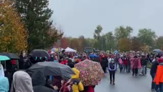Trump - long line to attend rally Allentown PA, Oct 26 2020