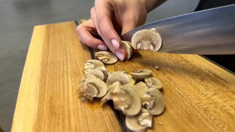 Cut Champignons