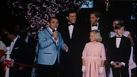 Hollywood Goes to a World Premiere (Mary Poppins) (August 27, 1964)