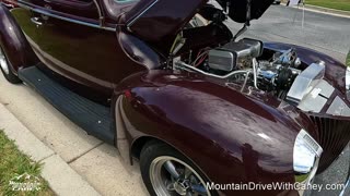 1939 Ford Antique Car