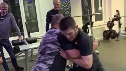 Khabib grappling with his father abdulmanap nurmagomedov