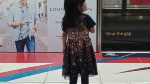 Abbu & Ayesha _ Crazy, Fun & Entertainment @Dubai Metro