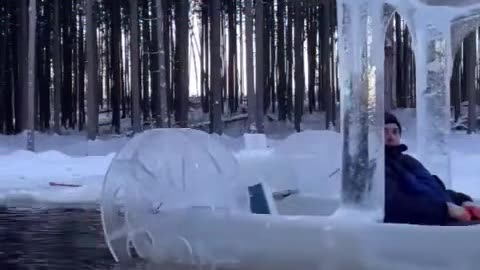 A SCULPTOR FROM BELARUS BUILT A FUNCTIONING ICE SHIP~EVEN THE SHIP’S STEERING WHEEL AND ANCHOR ARE MADE OF ICE!