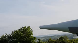 Naval artillery gun
