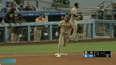 Fernando Tatís Jr peeks at the sign before hitting a homer, a breakdown