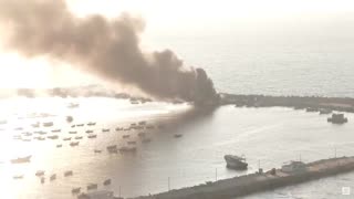 The Israeli army shelled the port of Gaza from the Mediterranean Sea.