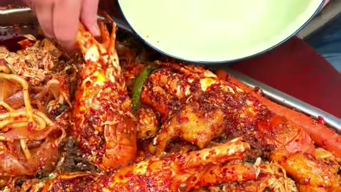 Cook and Eat Hotpot Lobster