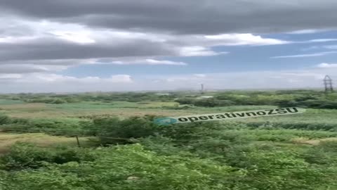 Près de la ville de Tokmak, dans la région de Zaporizhzhia, un entrepôt d'orks de la Colombie-Brita