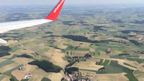 flying so beautifully in the air, Beautiful View below