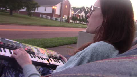 that's why we do it (IT'S FUNNY)...playing keys on a couch on the side of the road(part4)