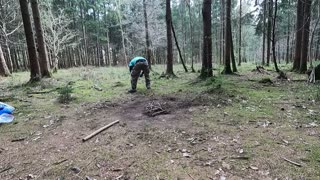Clearing up firepit to leave no trace
