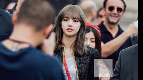 LISA BLACKPINK AT PARIS FASHION WEEK 2019