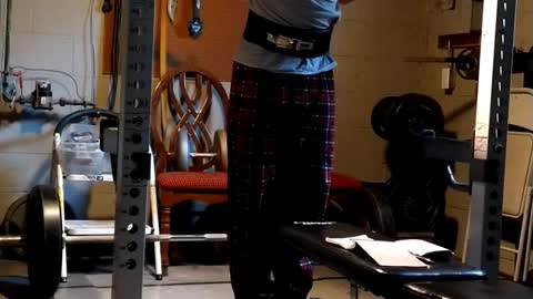 315 messing around with squat stance