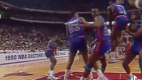 Michael Jordan Vs. Piston Badboys!!!