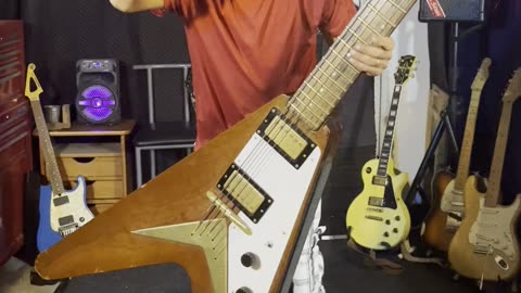 The Giant Flying V is now in Florida￼!!!!