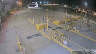 2023-12-10 - Puente Internacional 3 (viendo hacia Laredo, Texas)