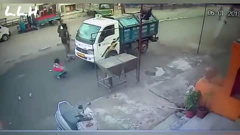 World's Most Dangerous Accidents Caught On CCTV Cameras