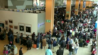 Thousands of passengers stranded in Lima airport