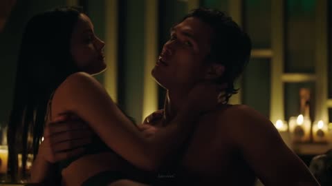 Riverdale 6x12 Kiss Scene - Veronica and Reggie _Let’s start with a kiss_