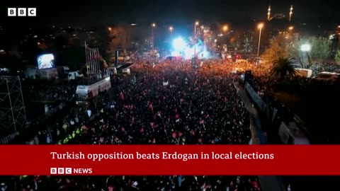 Turkish opposition party beats Erdogan in local elections | BBC News