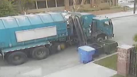 Shot on iPhone meme Garbage Truck #memes #shotoniphonememe #garbagetruck #truck