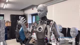 Humanoid robot terrifies web: Newsweek