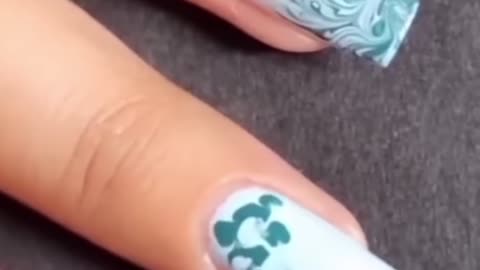 Nail art design without using tools