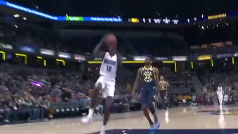 Bol Bol slams it on offense and gets a REJECTION on the other end