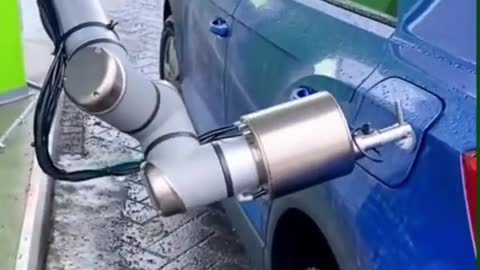 ARE YOU READY FOR THIS ROBOT TO PUMP YOU GAS