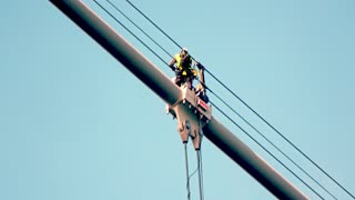 These Brave Workers Obviously Have No Fear Of Heights!