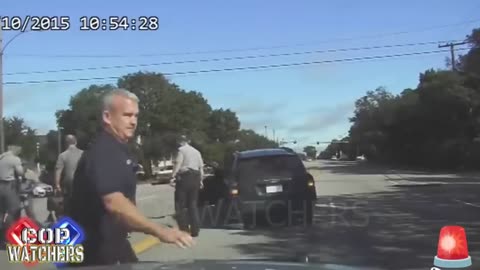 Angry Female Walmart Shoplifter Escalates Situation Into Serious Felonies 🚨