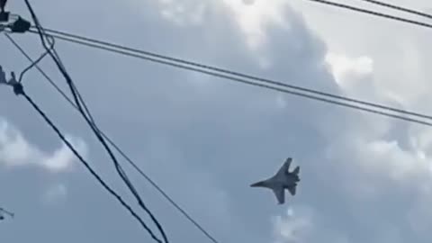 ✈️🇺🇦 Ukrainian fighter jet flies over Sumy region after an attack on Russia's