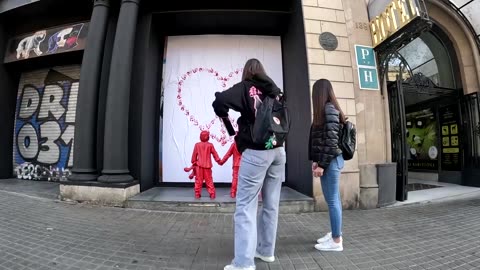 Barcelona street art calls for peace in Gaza