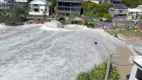 Tidal wave in Australia