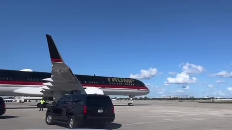 Trump Rally in Texas: The Real Air Force One