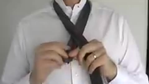 How to Tie A tie