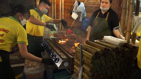 Saigon Street Food 2022 in Central Hochiminh city - Perfect BBQ Delicious I Chợ Việt.TV