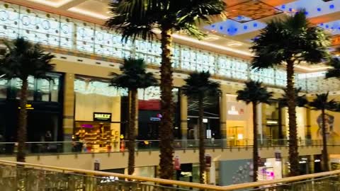 Most luxury Shopping Mall in Dubai (Must Watch)