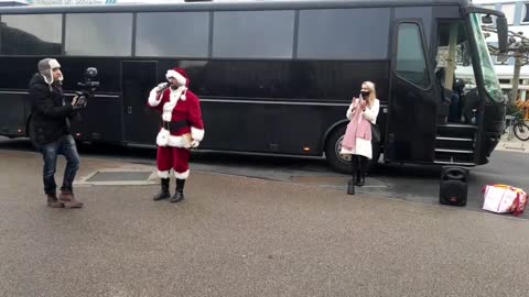 Frauen Bustour Demo in Kassel mit Eva Rosen und Sandra Wpunkt am 07.12.2020