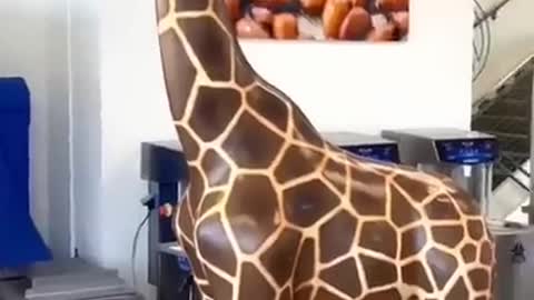 Amazing Chocolate giraffe 🦒 🍫 | How to make chocolate