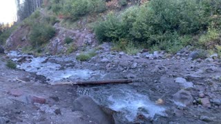 Oregon – Mount Hood – Heavy Flowing Wild River – 4K