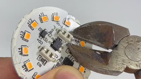 Just Put Super Glue on the Led Bulb and you will be amazed