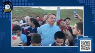 Bolsonaro vai buscar Laurinha na escola e o que acontece em seguida é espetacular