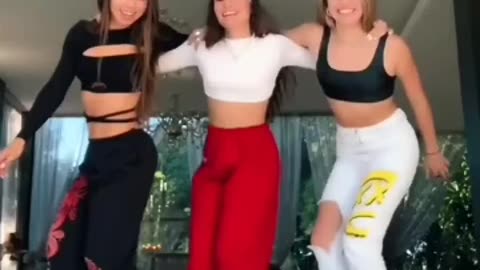 3/4 girls dance video short viral