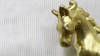 Matte Gold 1.5” x 1.25” Horse Brooch. Made with Swarovski Crystal