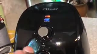 The Air fryer (Bella)