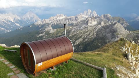 Italian Dolomite Sauna Experience with Calming Ambient Meditation Music and Winds