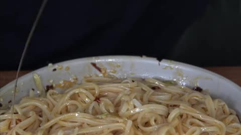 Chili Garlic Noodles 😈 IB By The Internet