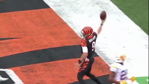 Joe Burrow First TD with Bengals