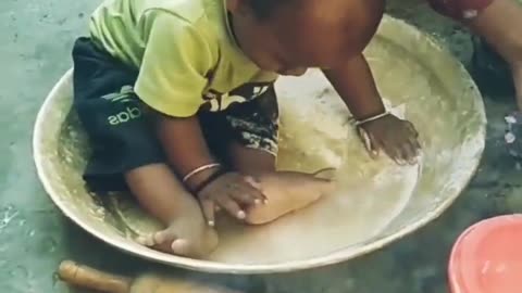 Cute baby #funny baby #funny videos #shorts #trending #@HeyMax